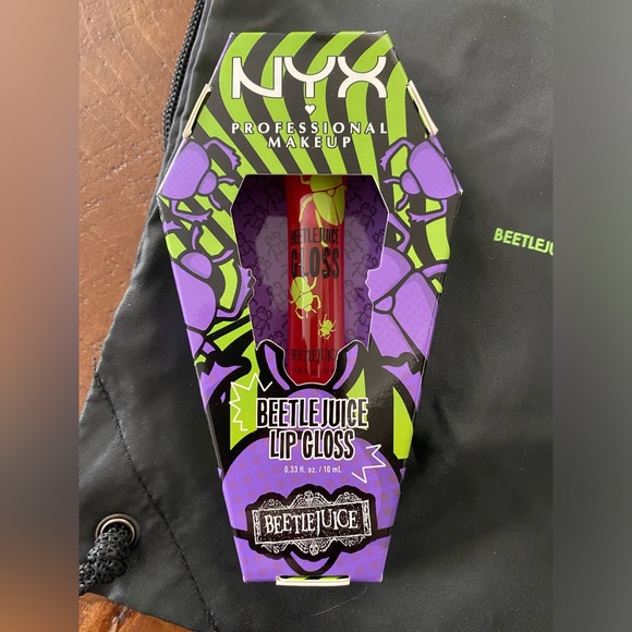 Limited Edition VIP drawstring bag from the Beetlejuice Beetlejuice Experience - Picture 3 of 3
